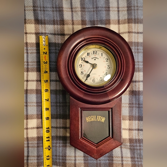 Regulator Wall Clock. - Picture 9 of 10